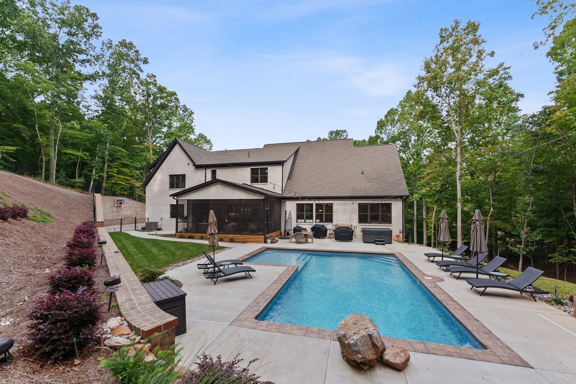 MLS Photos sample 3 by Charlotte Real Estate Media